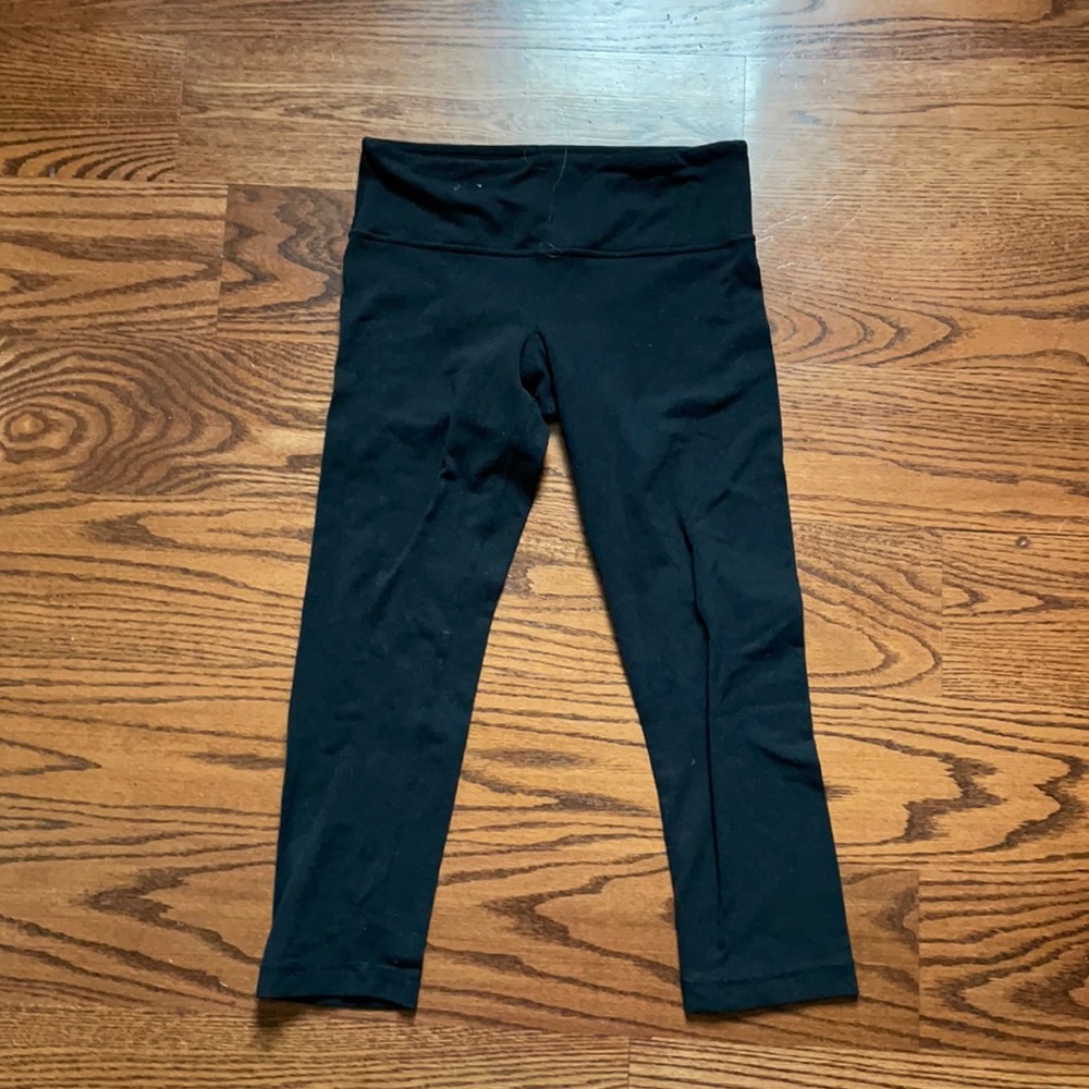 Black Lululemon leggings